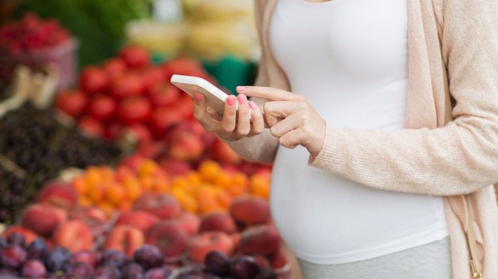 Eating fruit while pregnant may boost your baby`s intelligence 